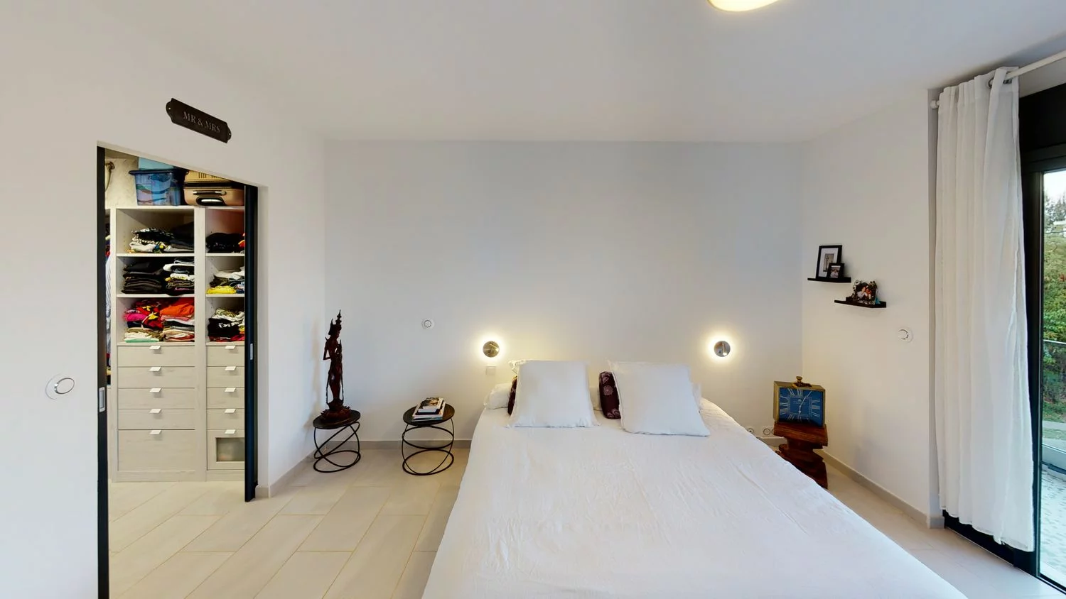 OKALM-Location-De-Villa-De-350m2-tout-confort-au-Gosier-Bedroom(4) - Copie.jpg